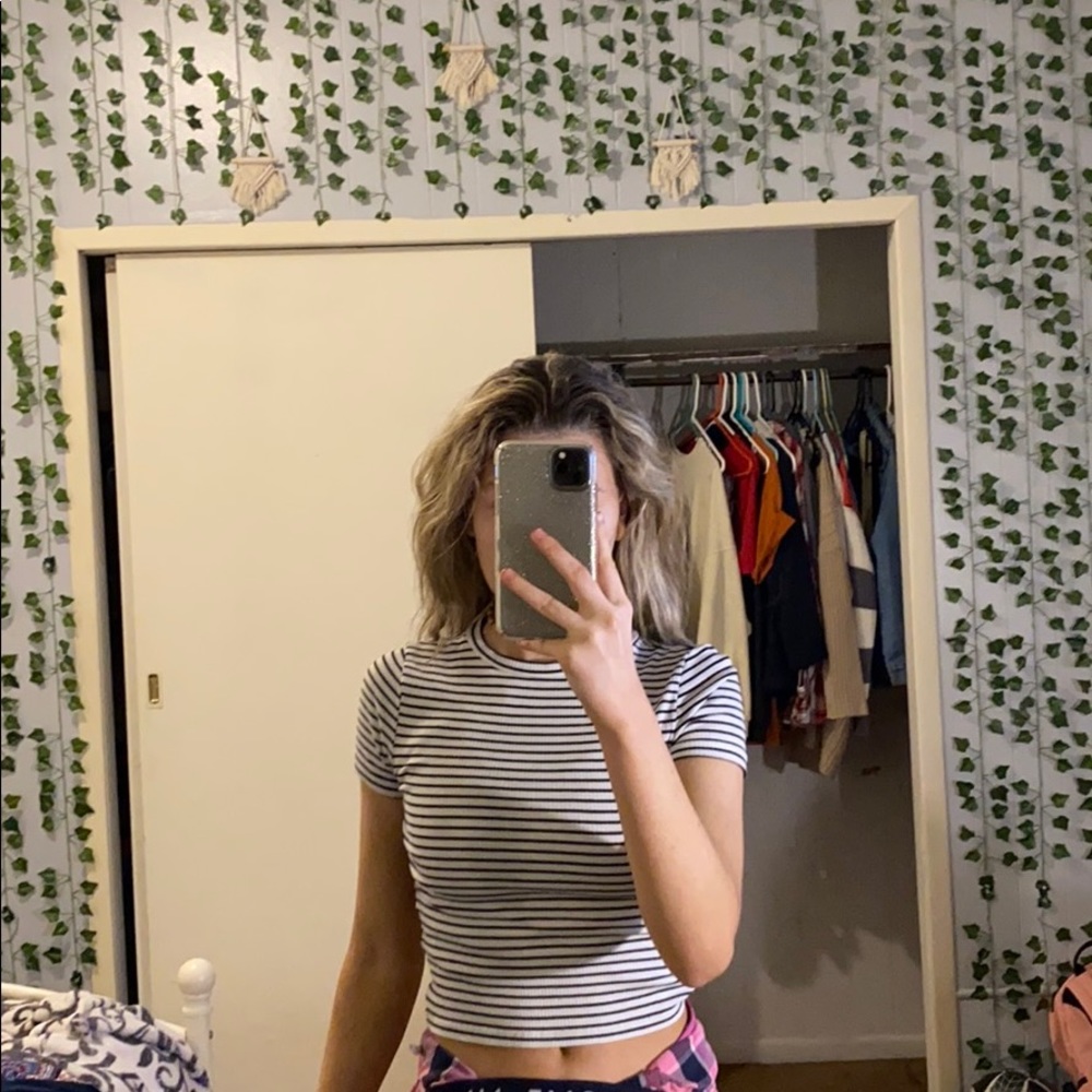 H&M striped crop top